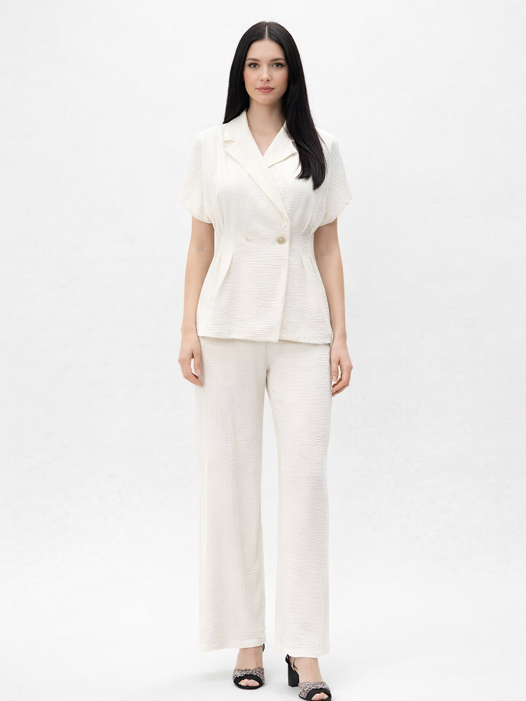 Off White Solid Short sleeve Collar Neck Fitted Top