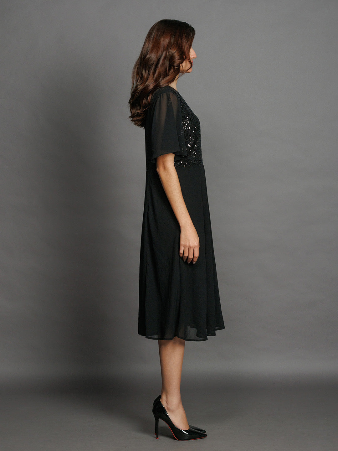 Black-Solid-Regular-Midi-Dress-D08018-3