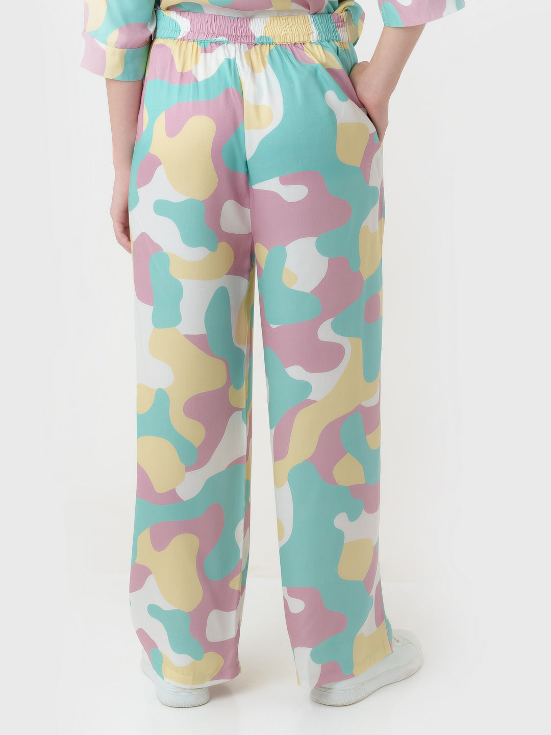 Off_White_Printed_Regular_Trouser_4