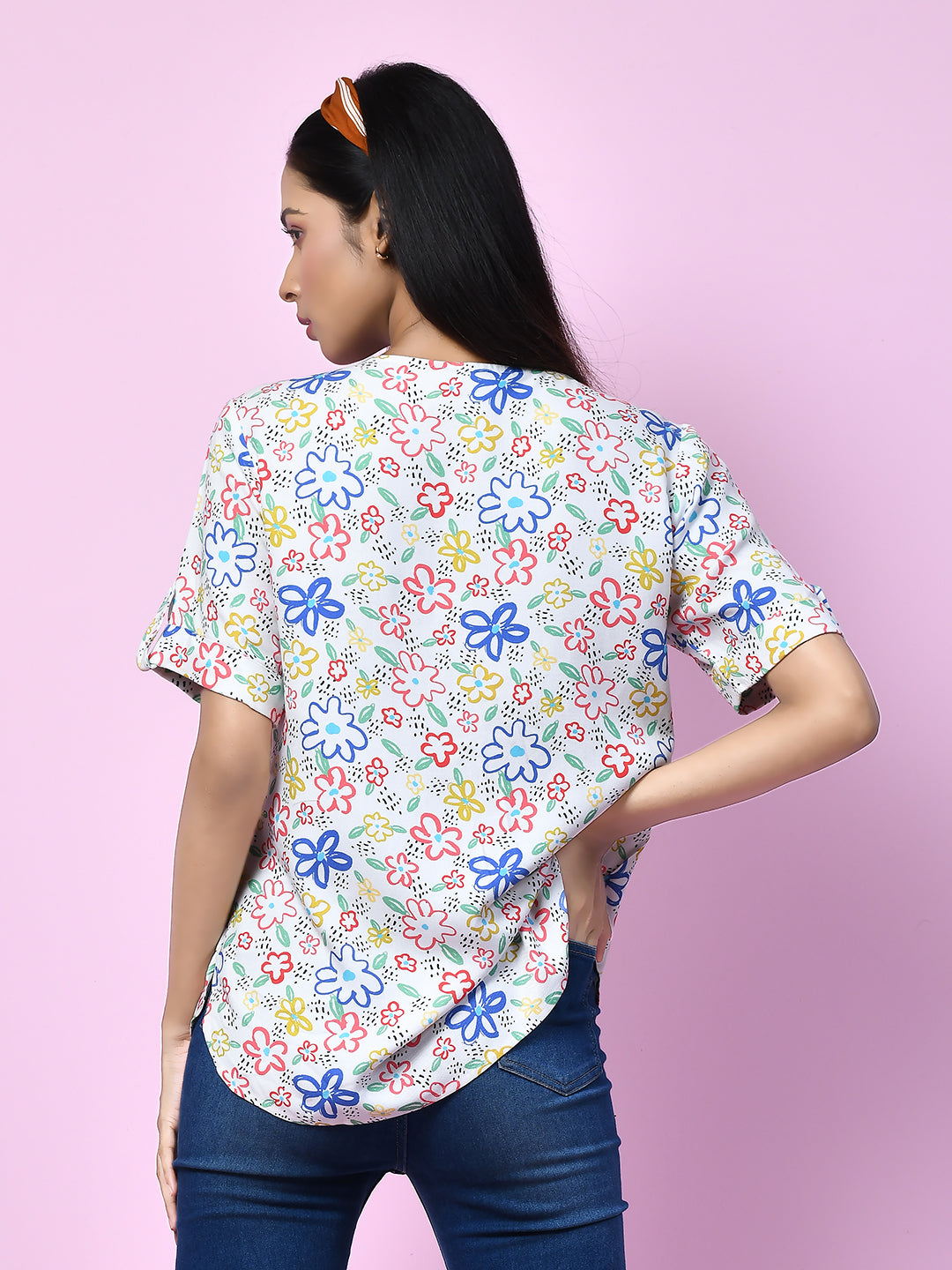 White_Quirky_Printed_Regular_Top_for_Women_T07003_4