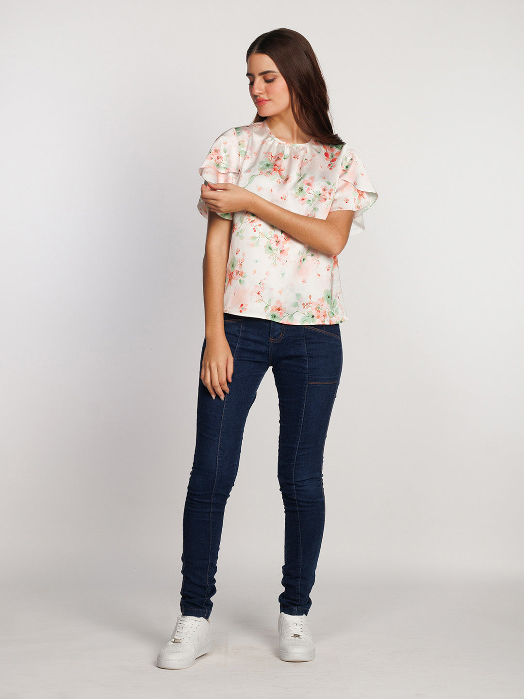 White-Floral-Printed-Regular-Top-T09037-1