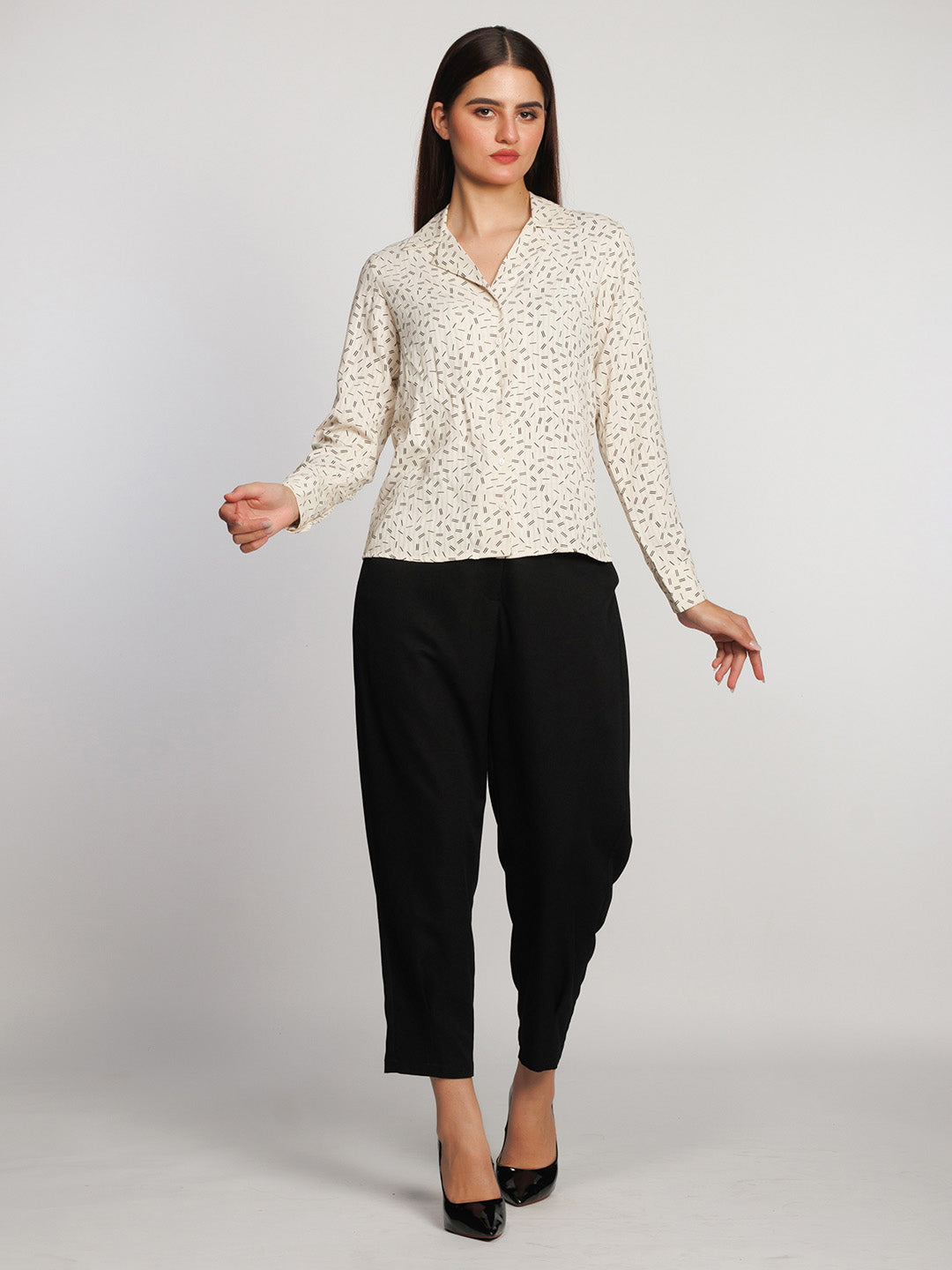 Off-White-Abstract-Printed-Regular-Shirt-T09039-1