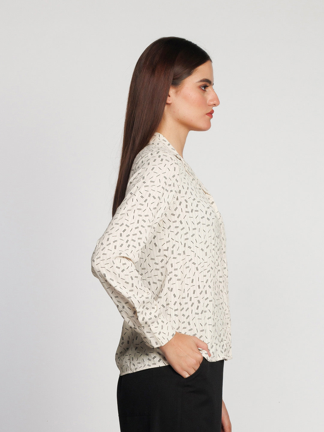 Off-White-Abstract-Printed-Regular-Shirt-T09039-3