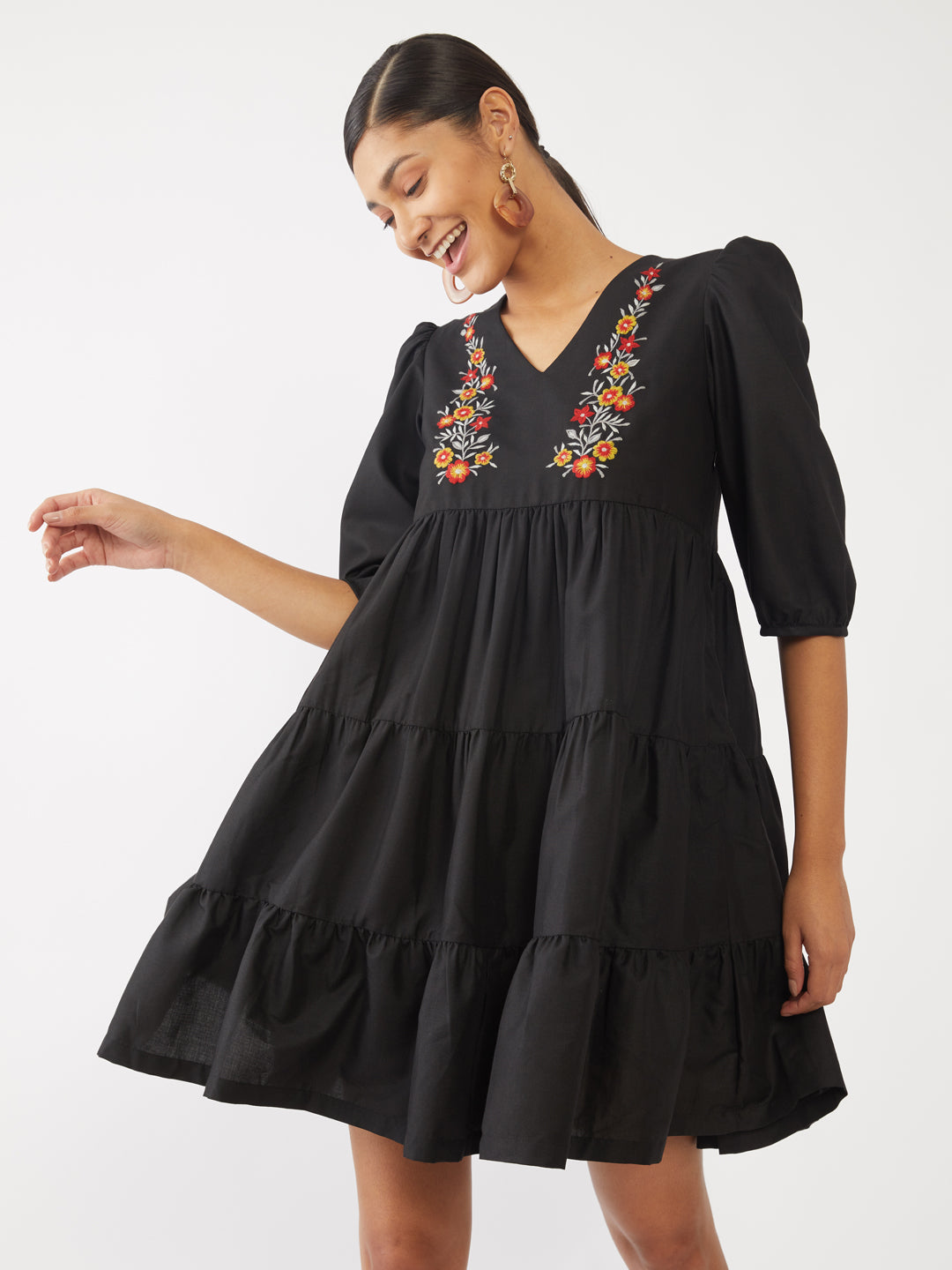 Black Solid Tiered Short Dress