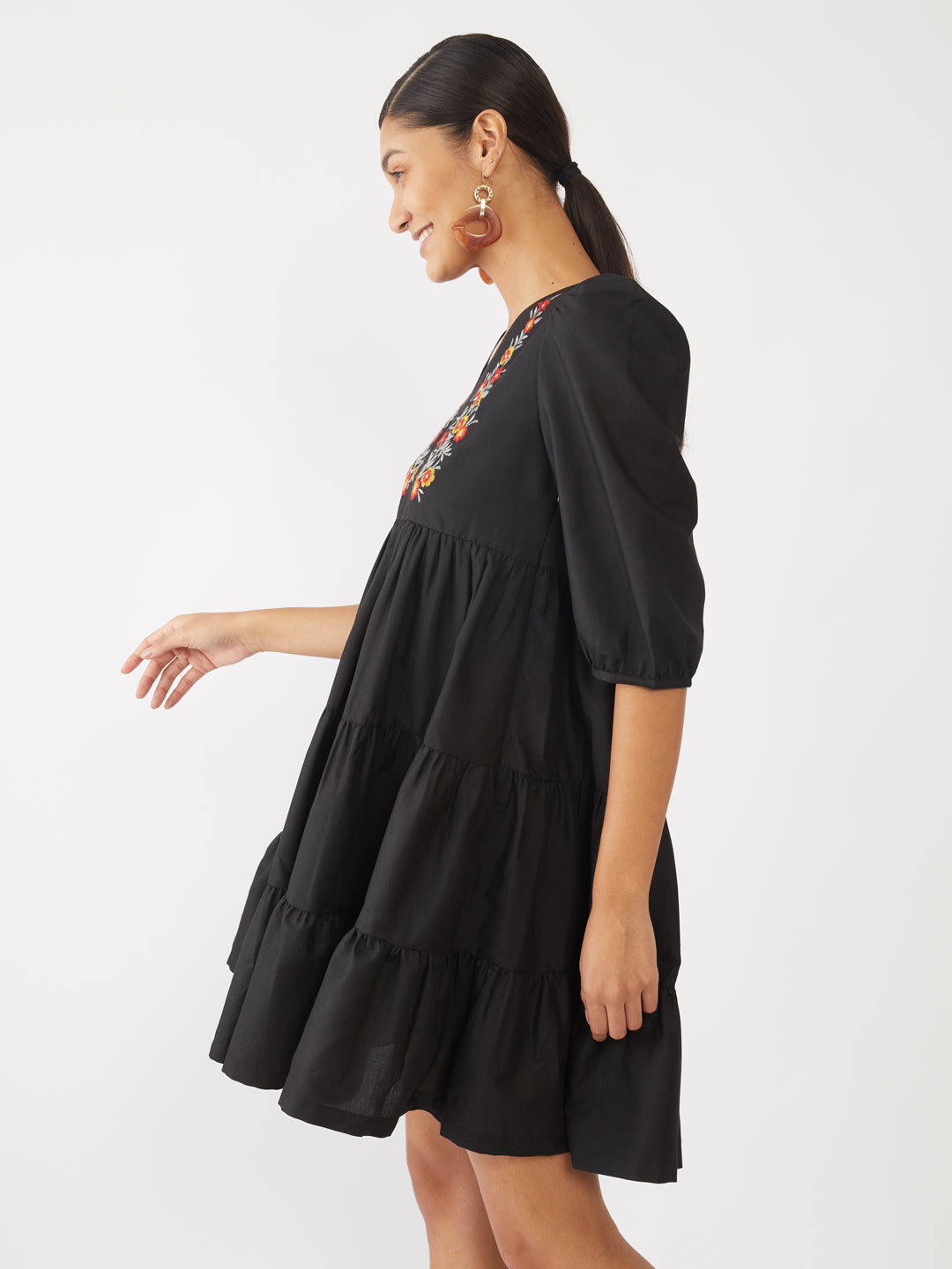 Black Solid Tiered Short Dress