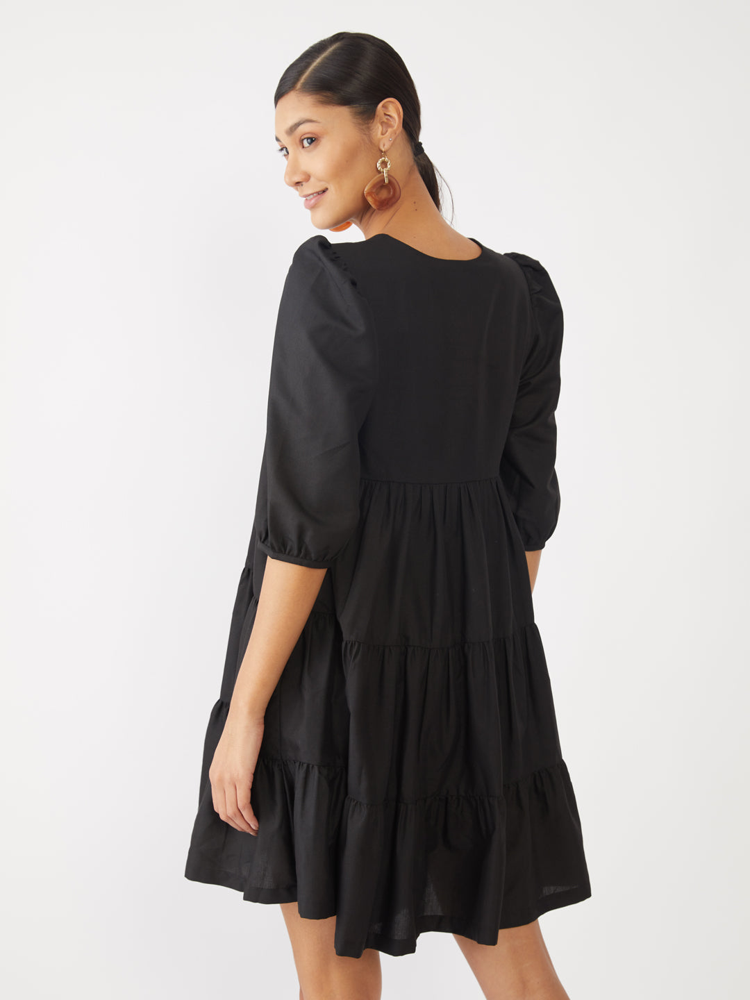 Black Solid Tiered Short Dress