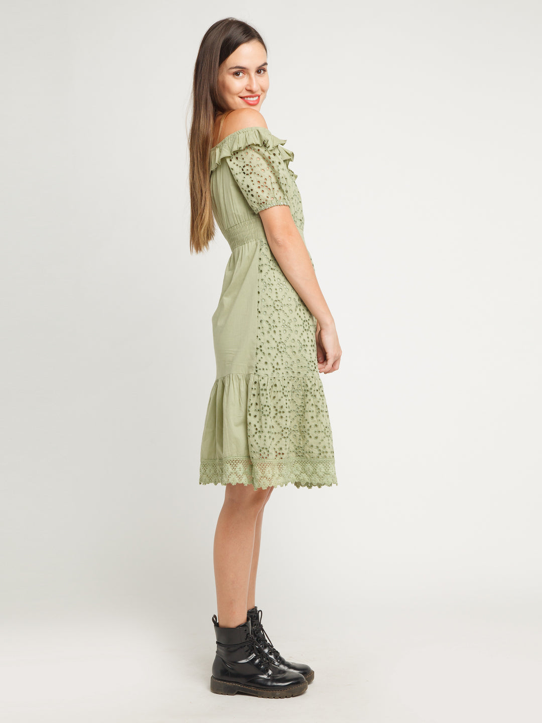 Green Solid Regular Midi Dress