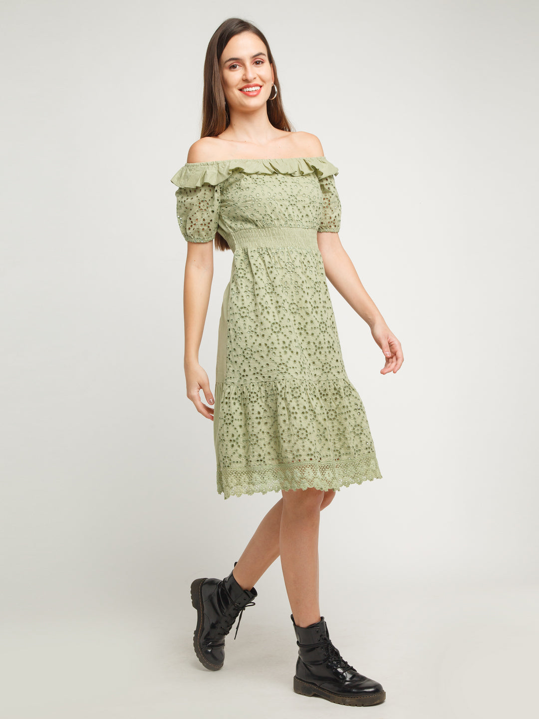 Green Solid Regular Midi Dress
