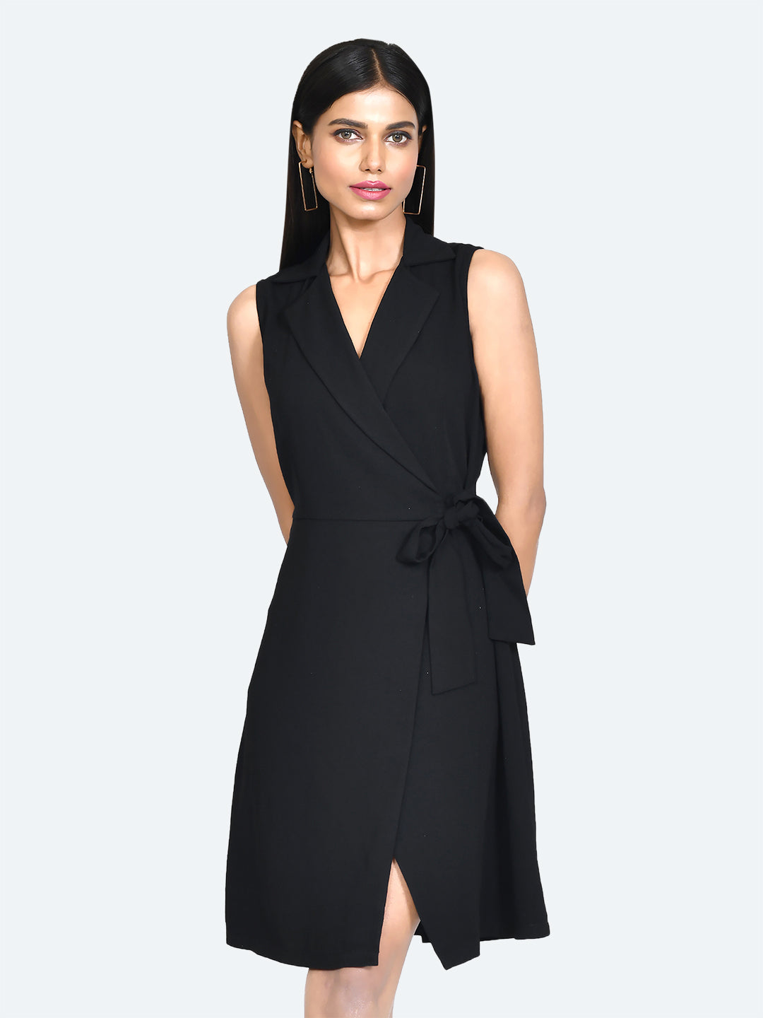 Black Solid Tie-Up Short Dress