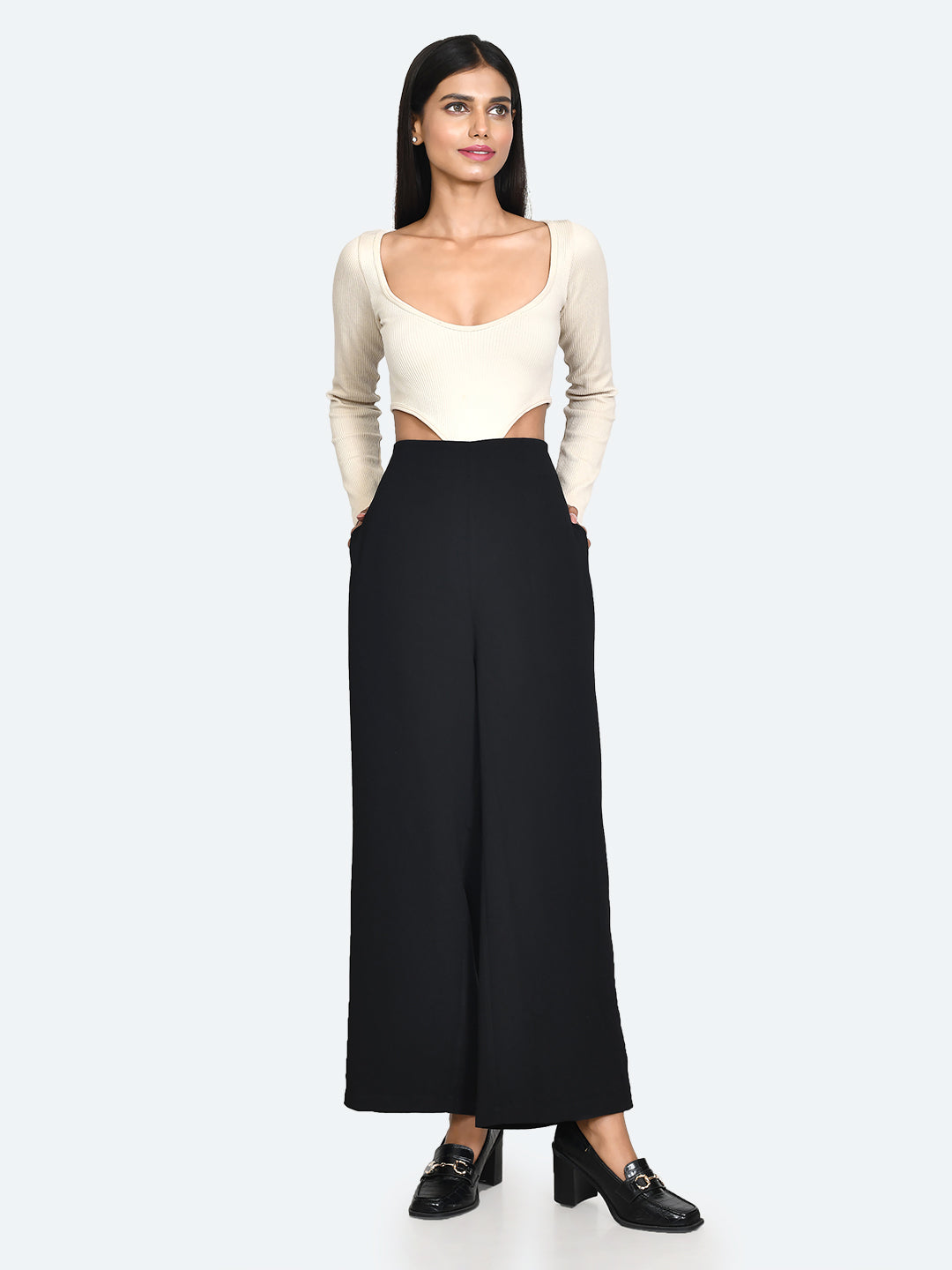 Black Solid Wide Leg Trouser