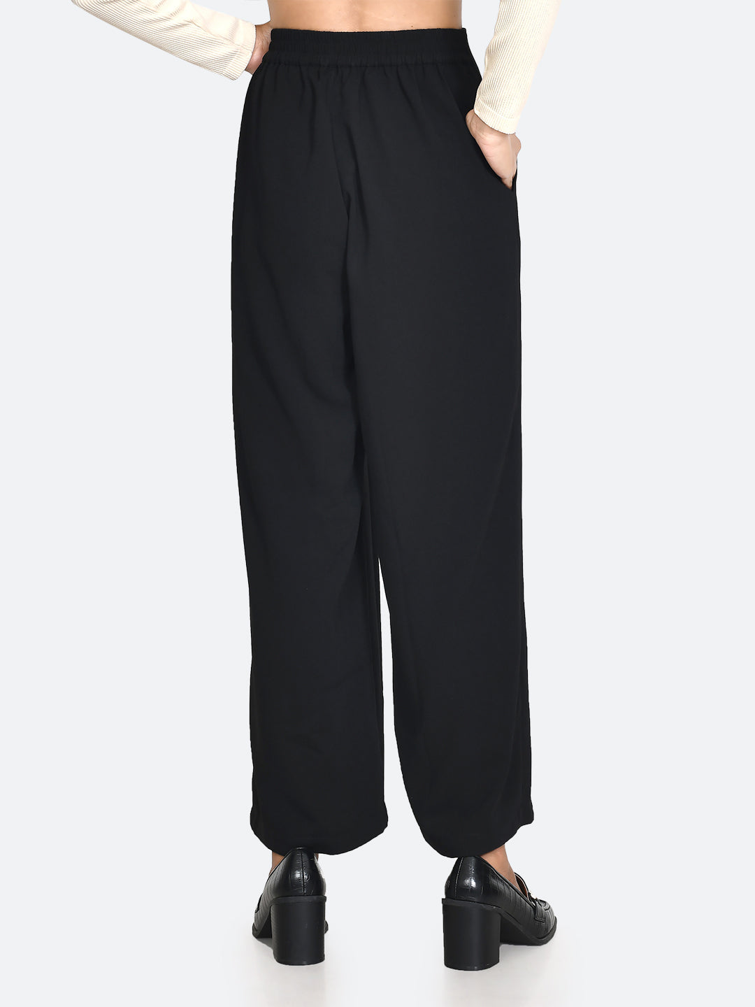 Black Solid Wide Leg Trouser