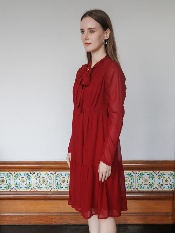 Red Solid Flared Knee-Length Dress-3