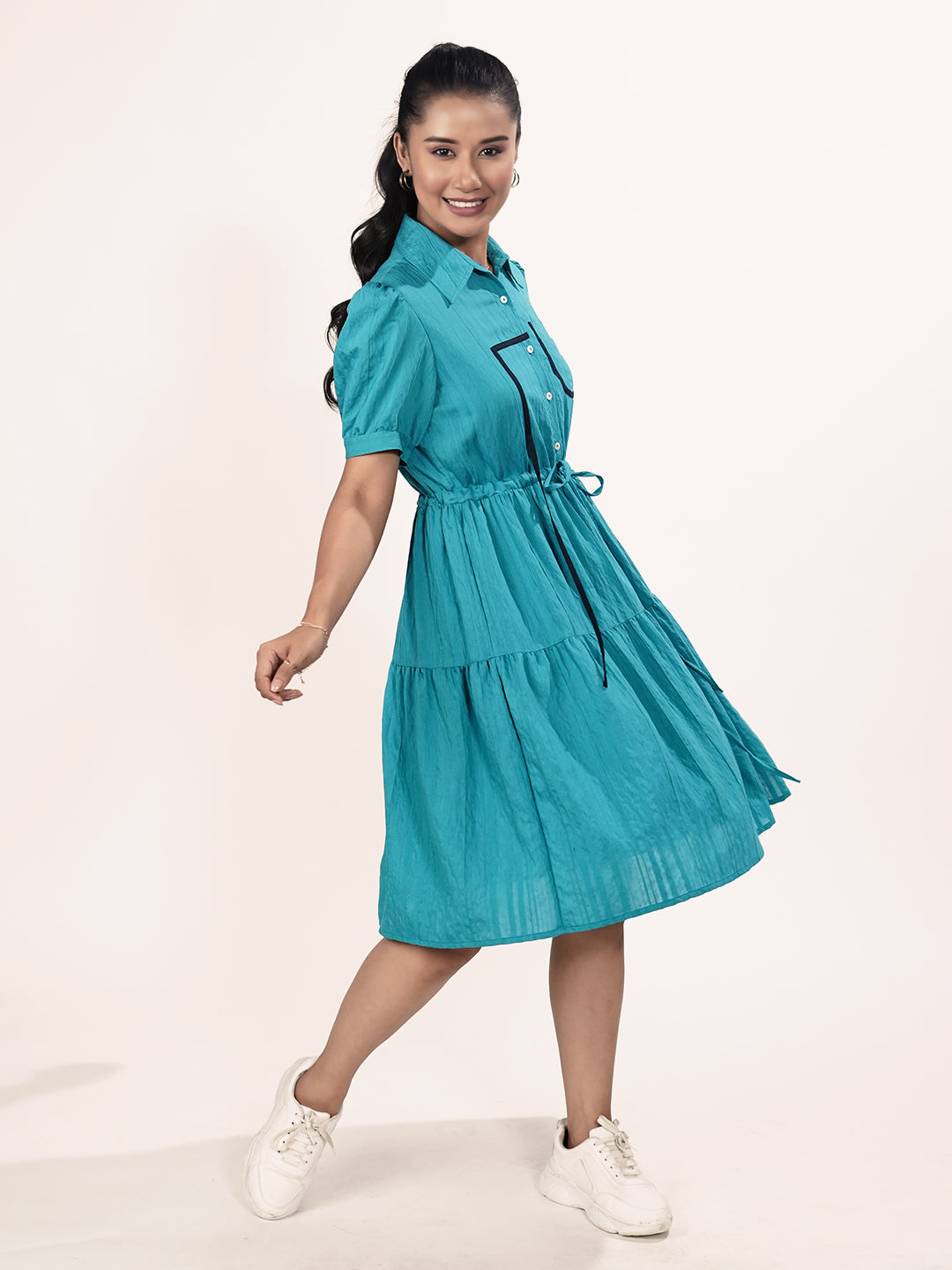 Green Solid Knee-Length A-Line Dress