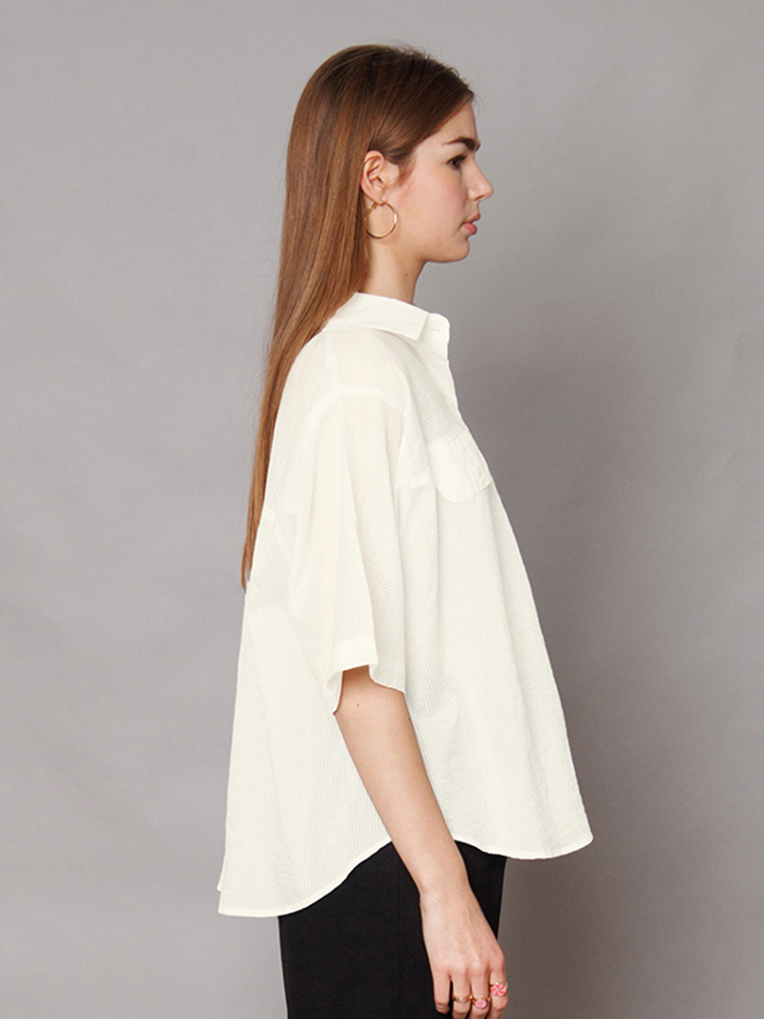 White Solid Relaxed Fit Shirt