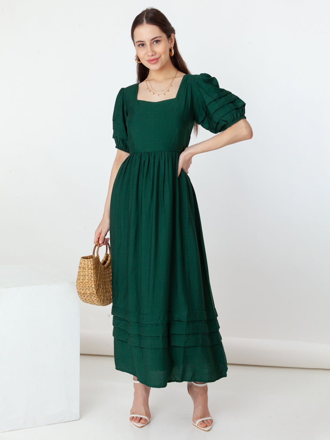 Green_Solid_Regular_Maxi_Dress_1