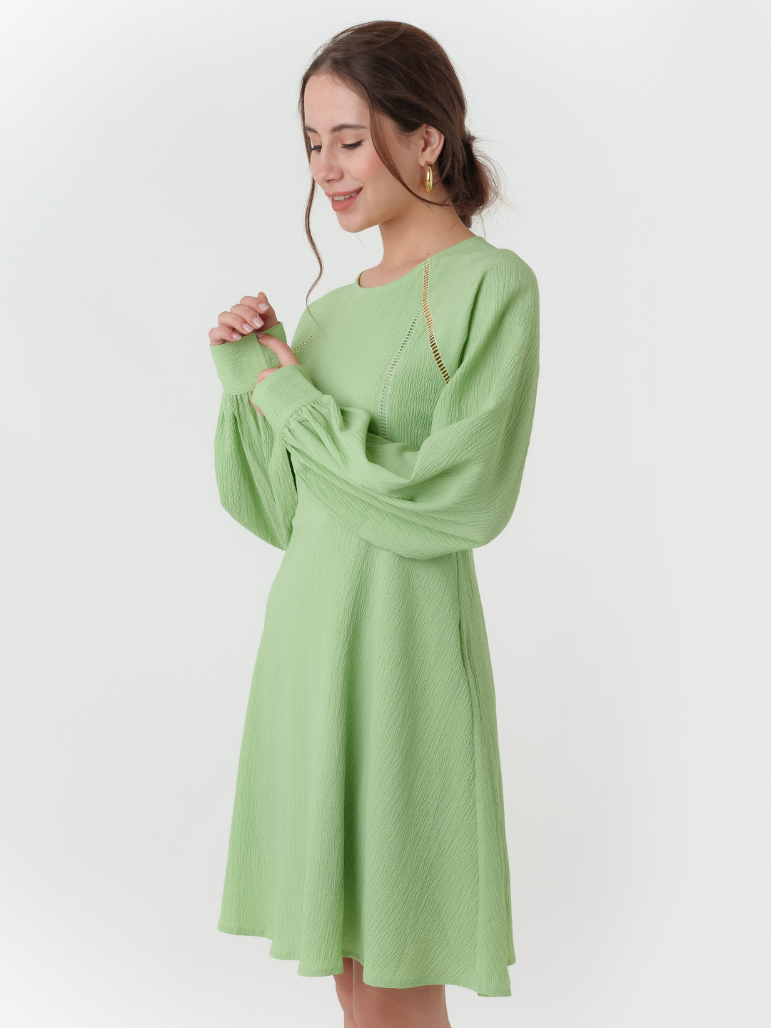 Green_Textured_Regular_Short_Dress_3