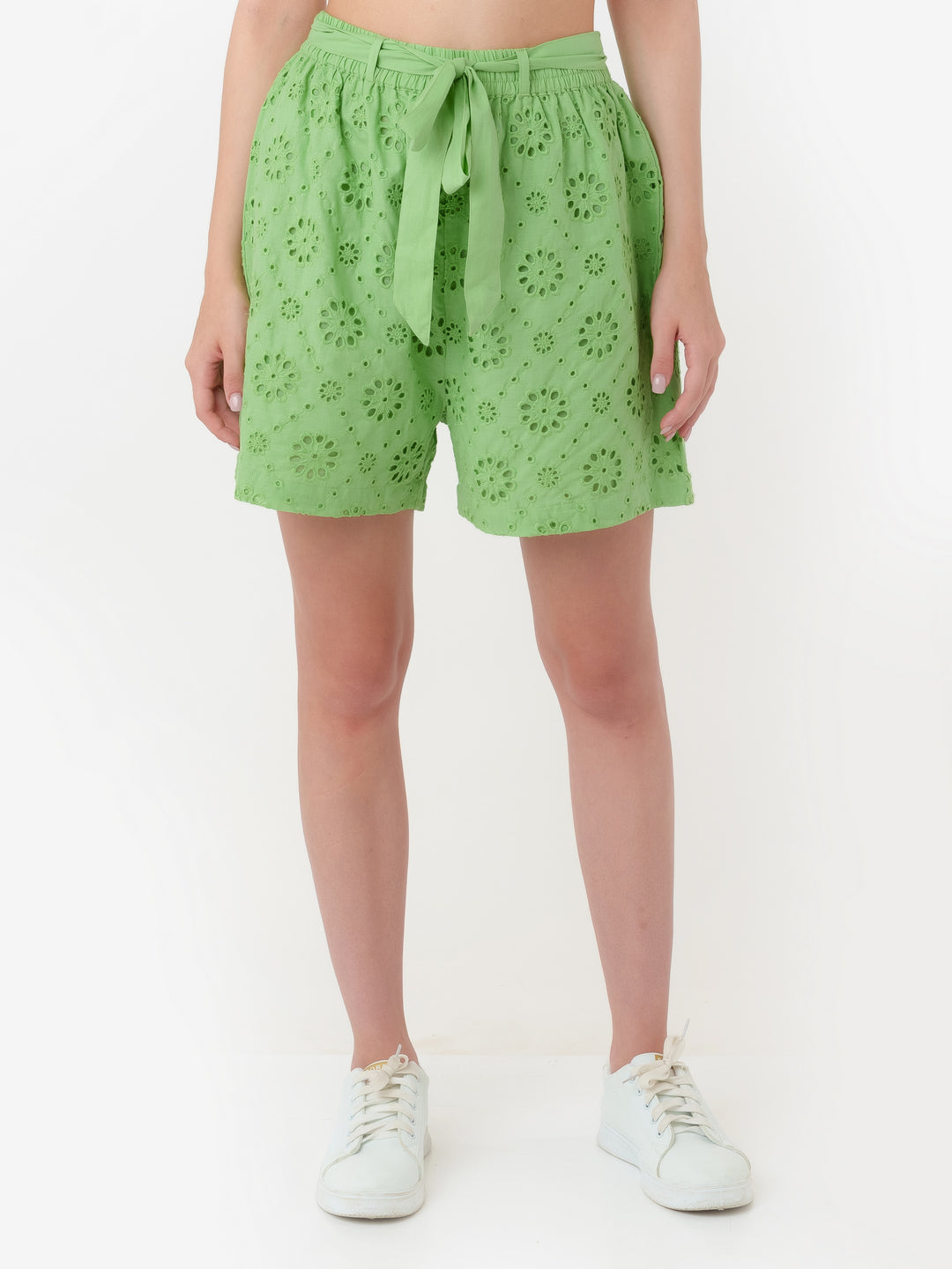 Green_Solid_Regular_Shorts_L00813_2