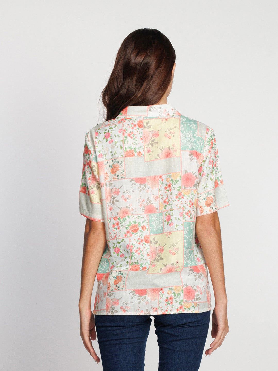 White-Floral-Printed-Regular-Shirt-T09041-4