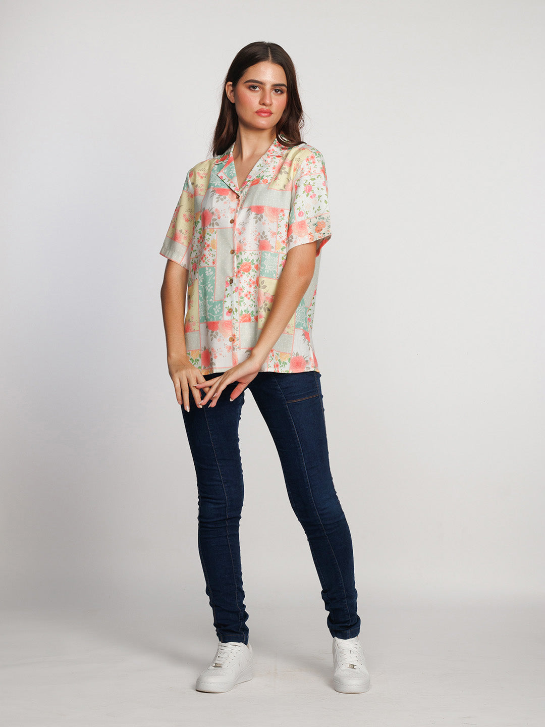 White-Floral-Printed-Regular-Shirt-T09041-5