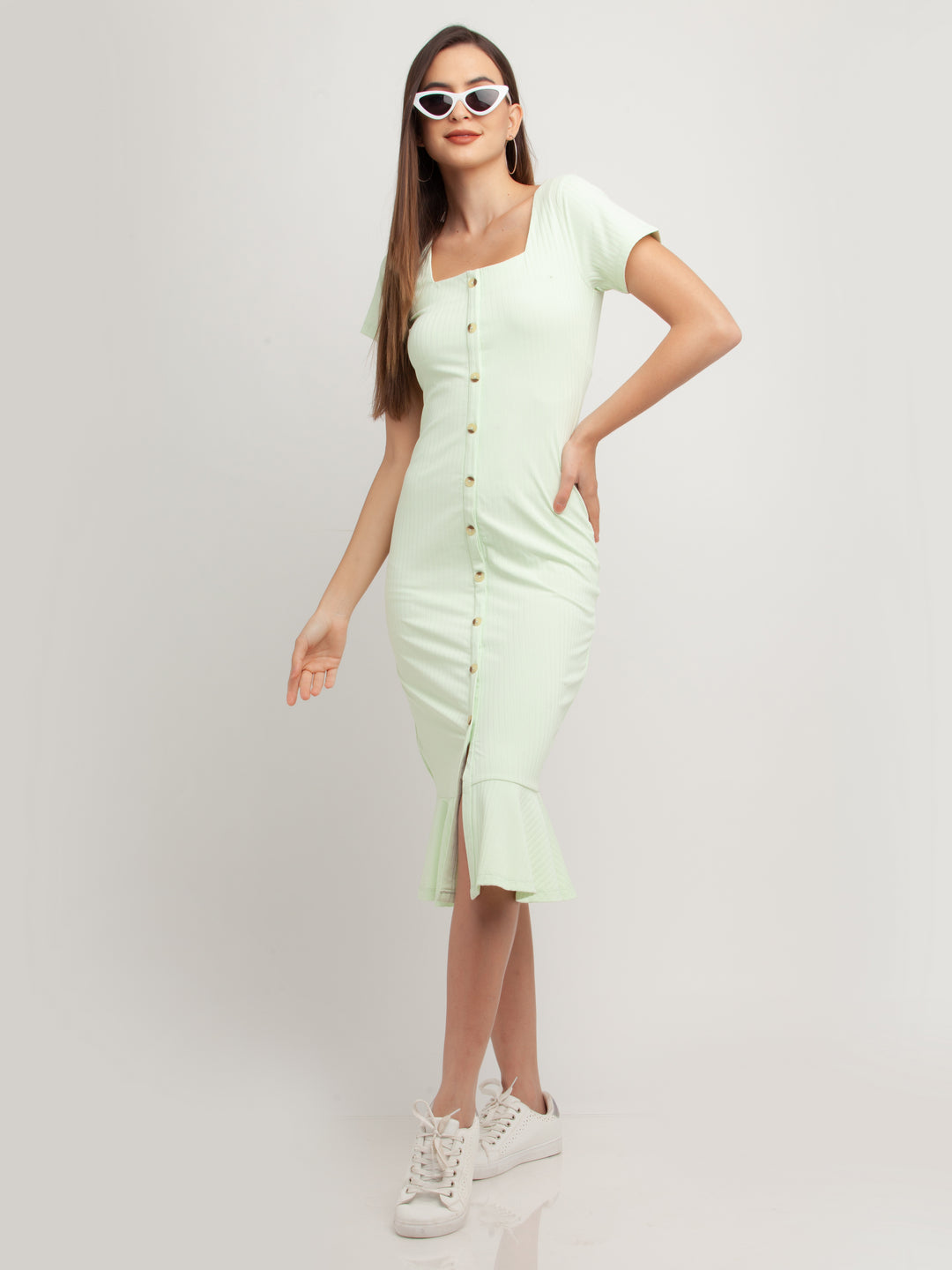 Green Solid Short Sleeves Midi Dress