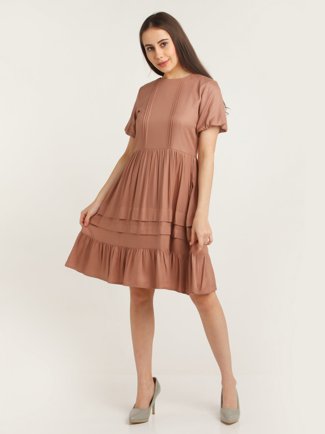 Brown Solid Pleated Short Dress