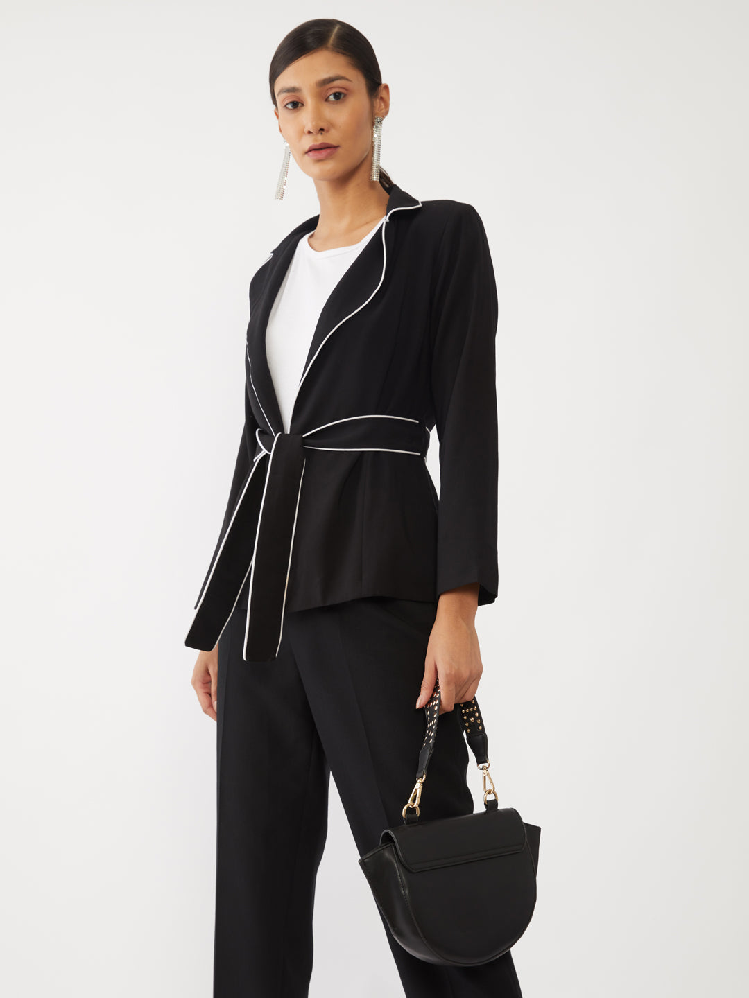 Black Solid Tie-Up Coat