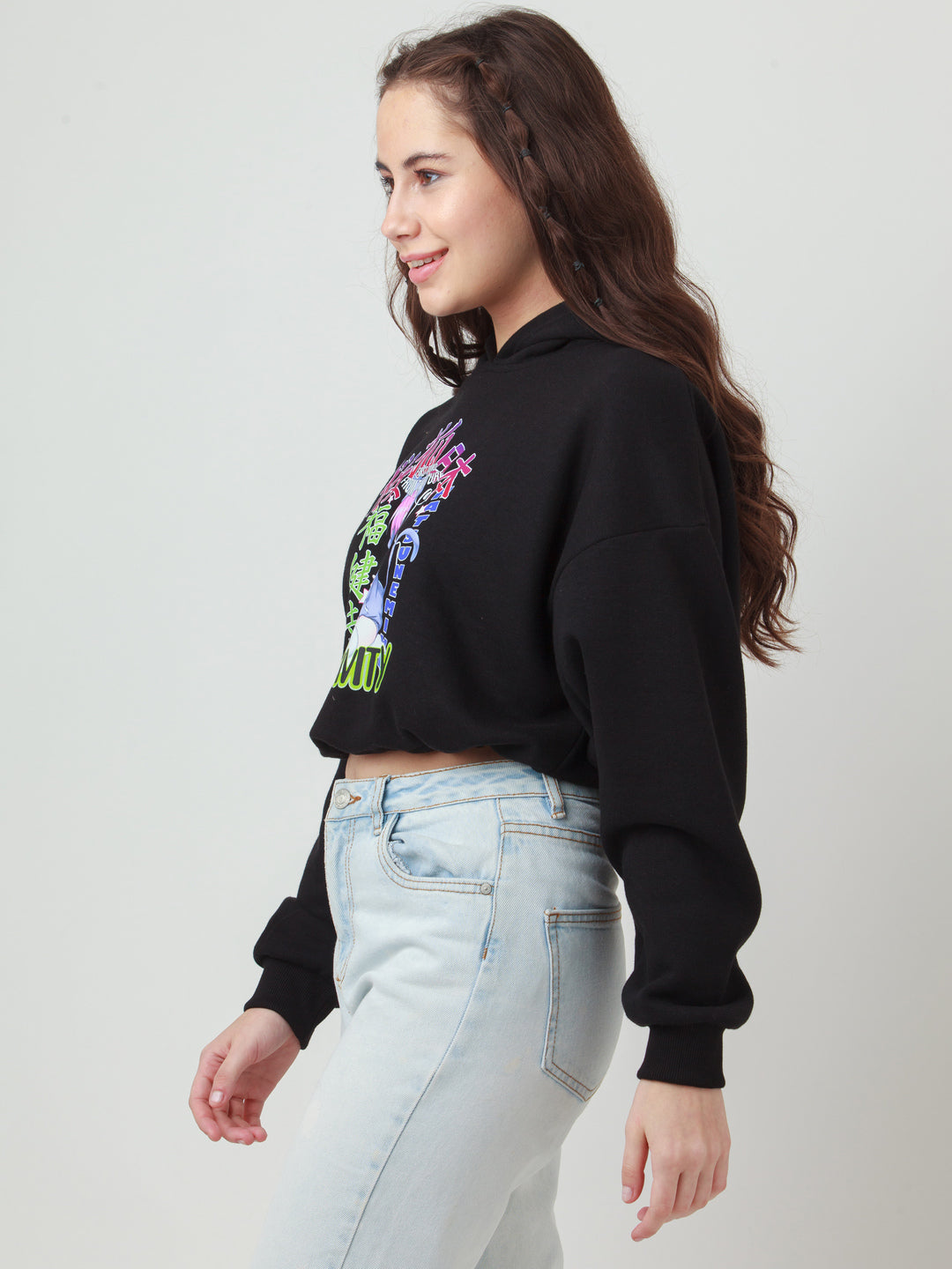 Black Solid Cropped Sweatshirt