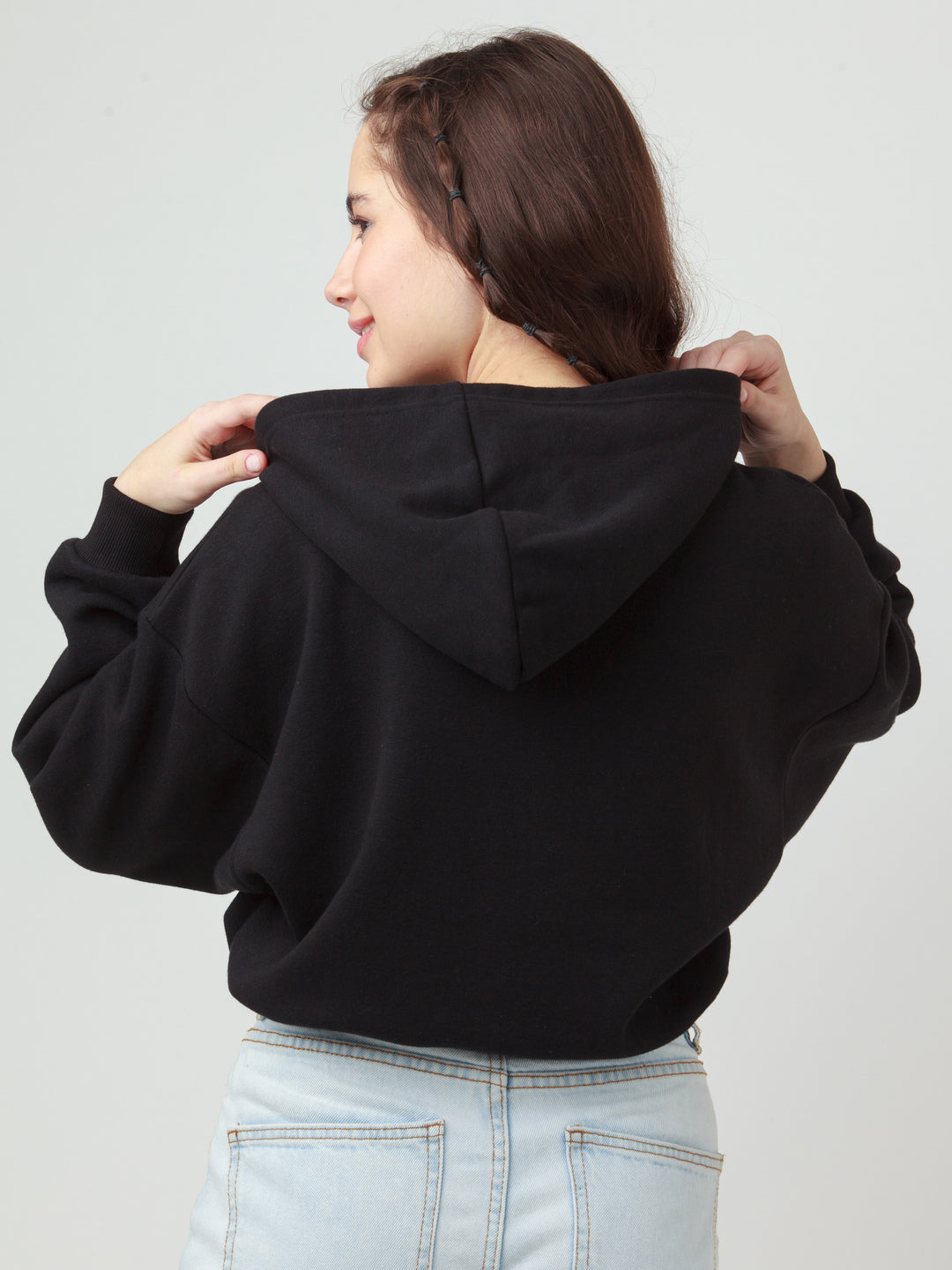 Black Solid Cropped Sweatshirt For Women
